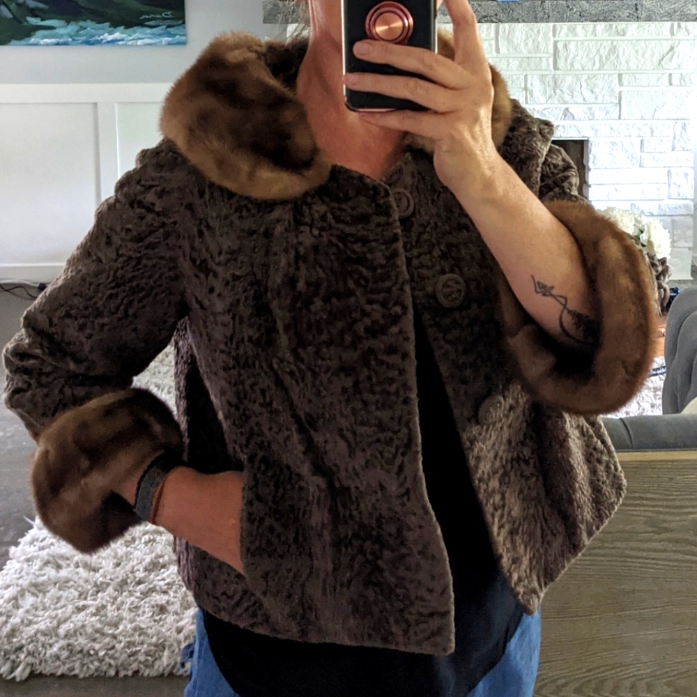 Vintage Cropped Fur Cape
